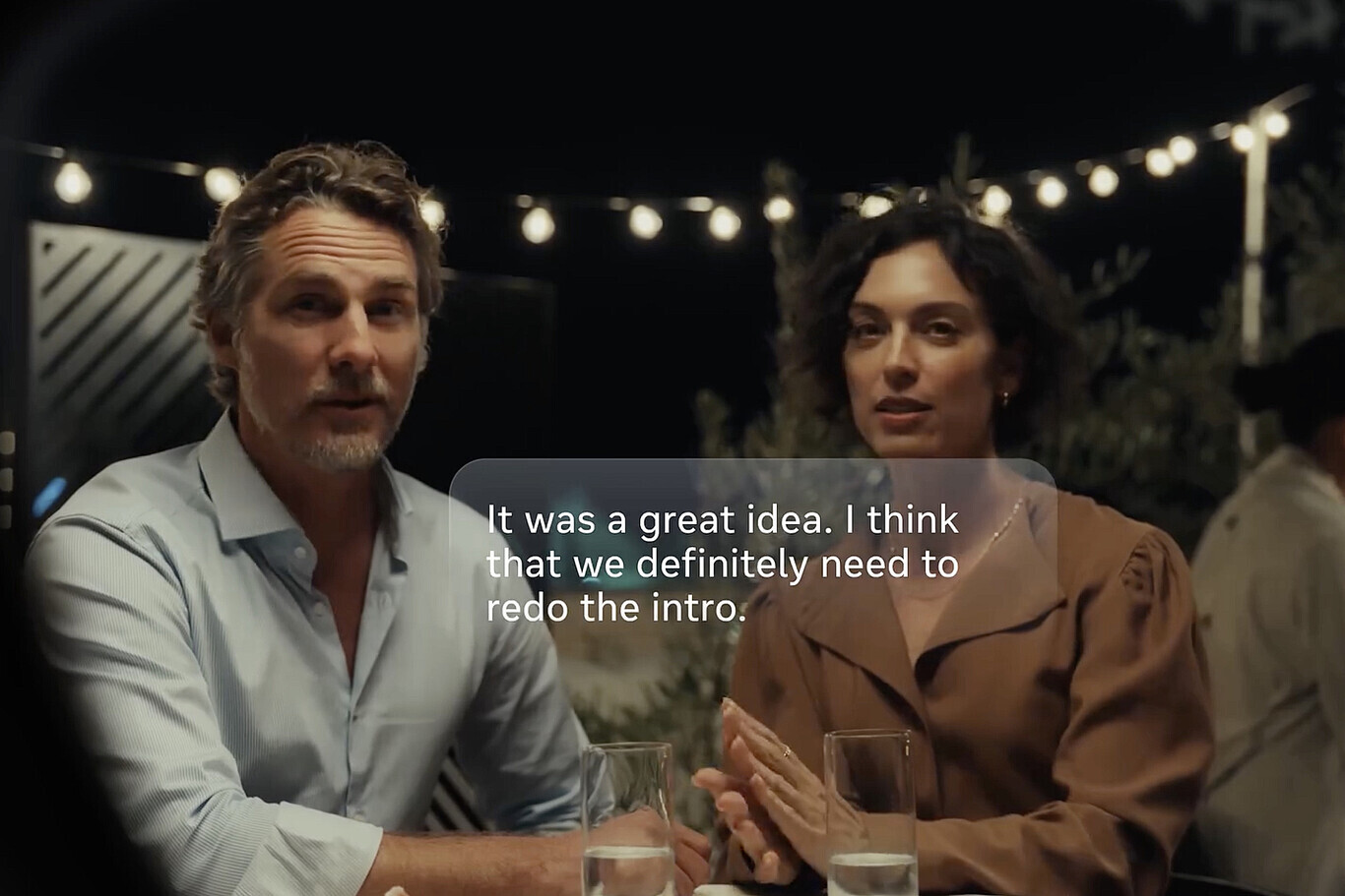 Así se ve el mundo con ellas puestas: la pantalla que muestra mensajes, mapas, etc. no es visible para nuestros interlocutores. Imagen: Meta.